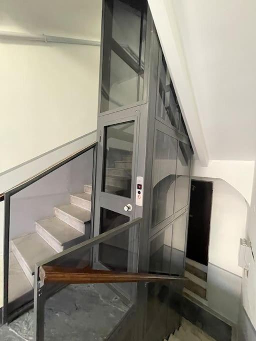 Cozy Apartment In Trastevere Rome Exterior photo